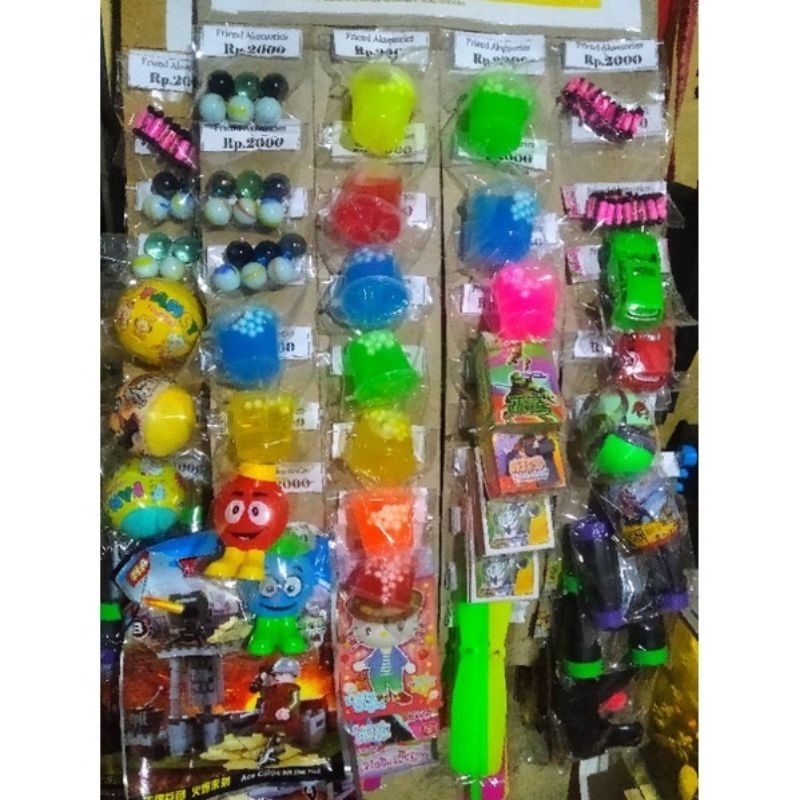 Mainan rentengan serba 2000 (isi 40)