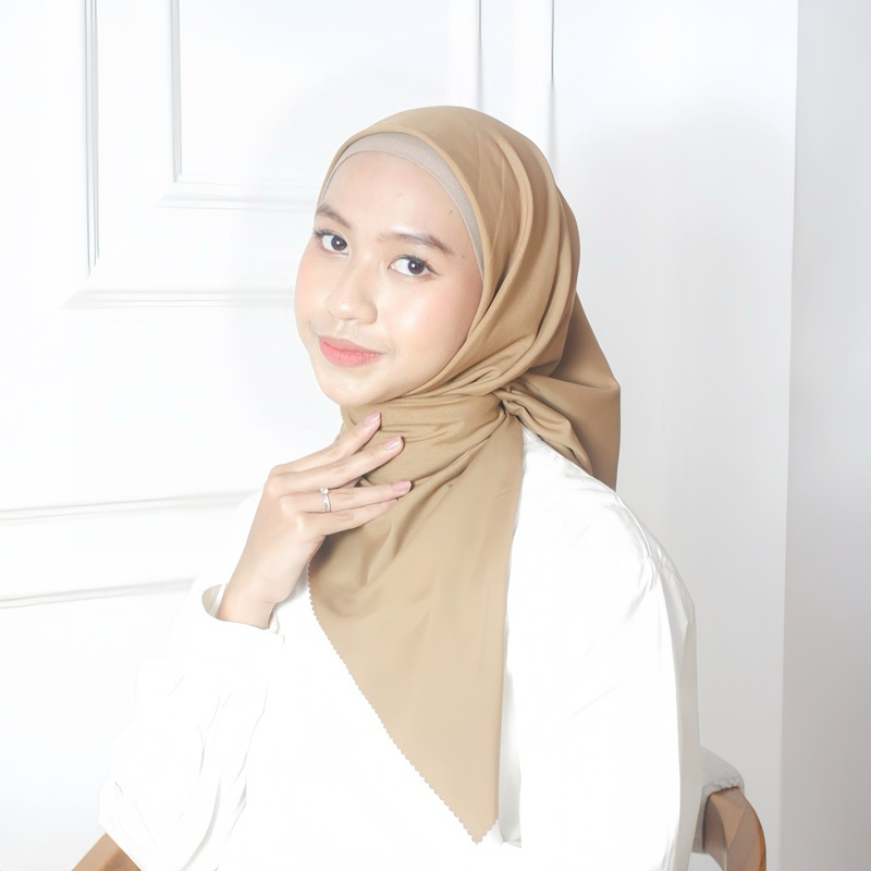 JasmineJilbab - Segiempat Square Voal Miracle Oskara Lasercut Plain Hijab