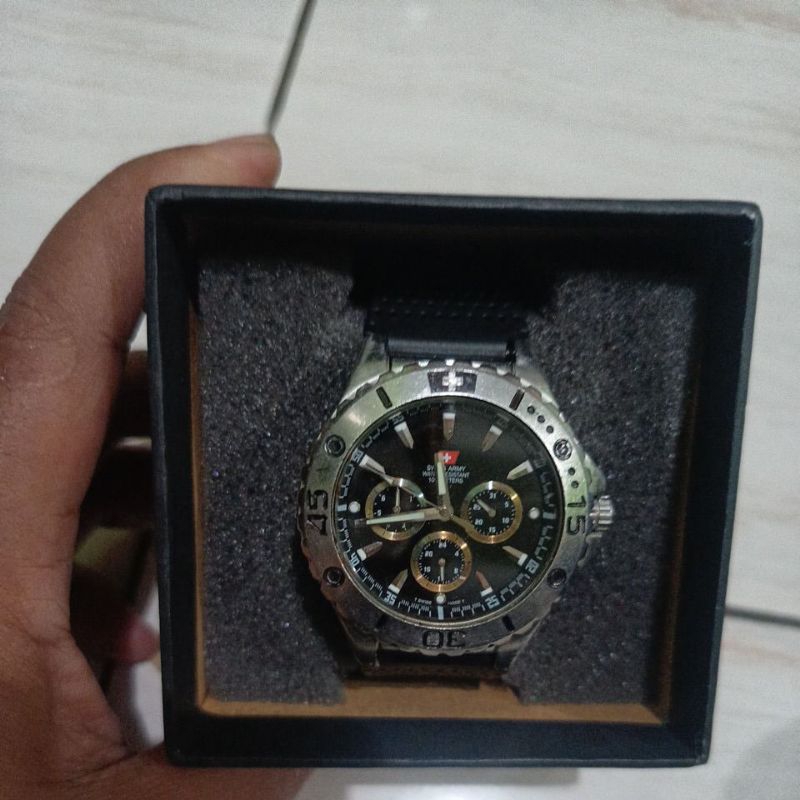 Jam Tangan original Chronograph Swiss Ar**** preloved bekas second