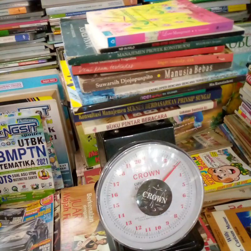 buku bekas 3 kilo 12 buku Rp 75000 bekas original
