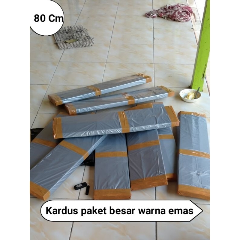 

Kardus box paket warna emas