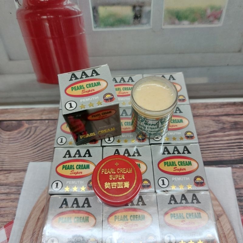 Pearl cream plastik tutup merah (lusinan)