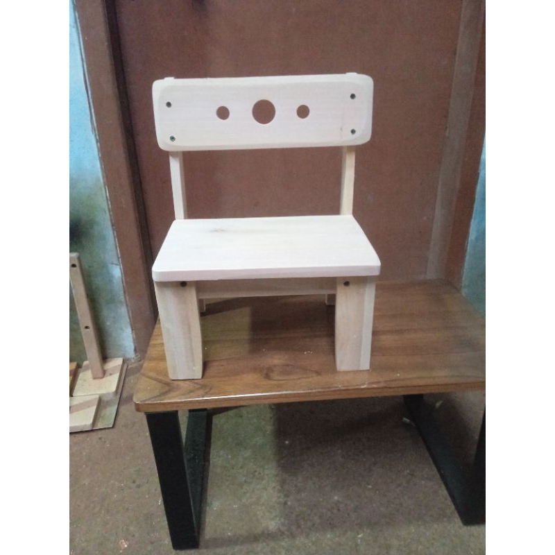 kursi anak belajar/makan kayu mahoni