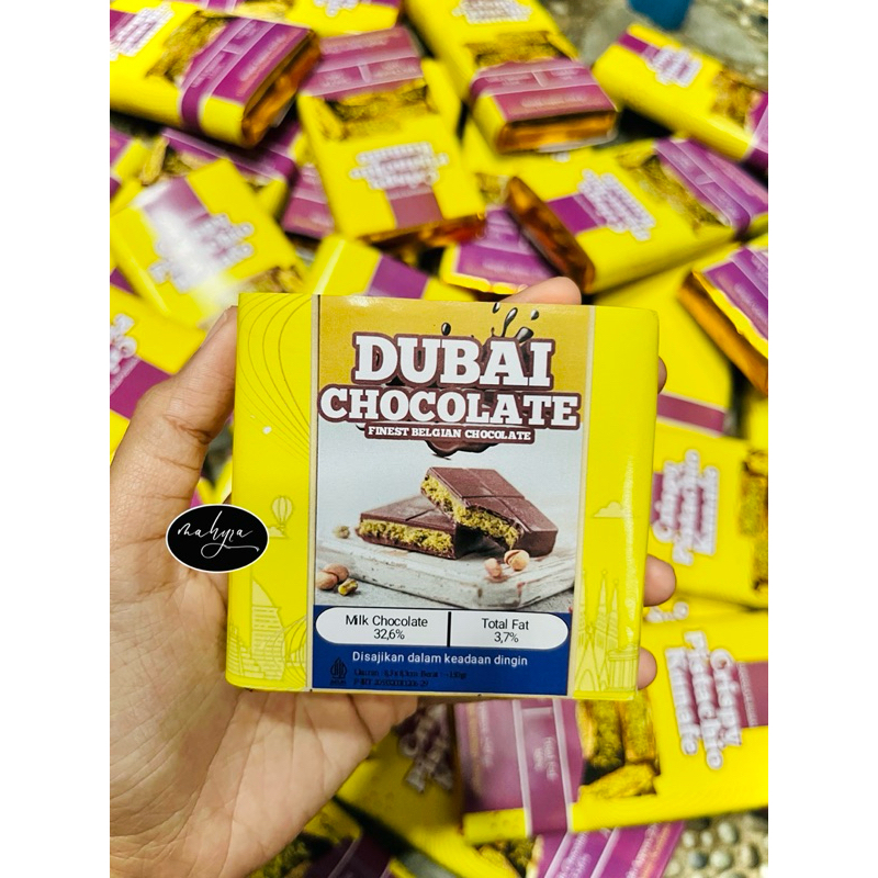 

Nycyta Home (Buy 1 Get 2) Dapat 2 Batang Coklat Dubai Mini Chocolate Dubai Pistacio Kunafa Mini