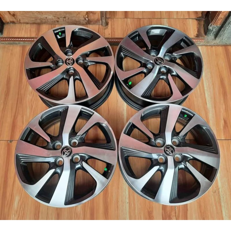 velg Toyota Yaris r16 original