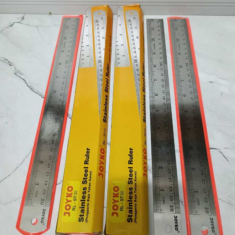 

Penggaris Besi 30cm Joyko / Penggaris Stainless