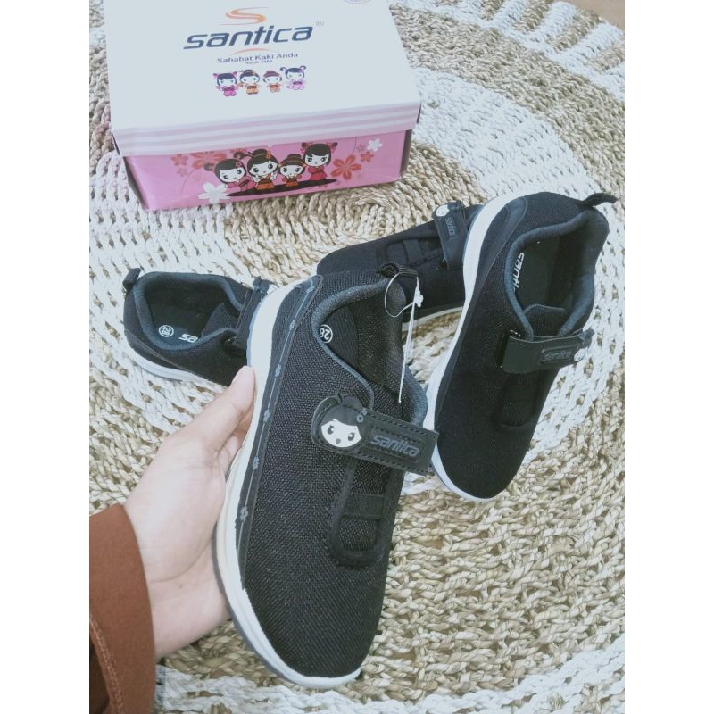 Sepatu santica | sepatu anak | sepatu anak sekolah perempuan