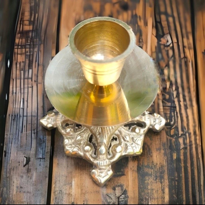 Tempat Lilin Kuningan Motif Karawang/ Candle Holder Kuningan/ Tempat Lilin Antik