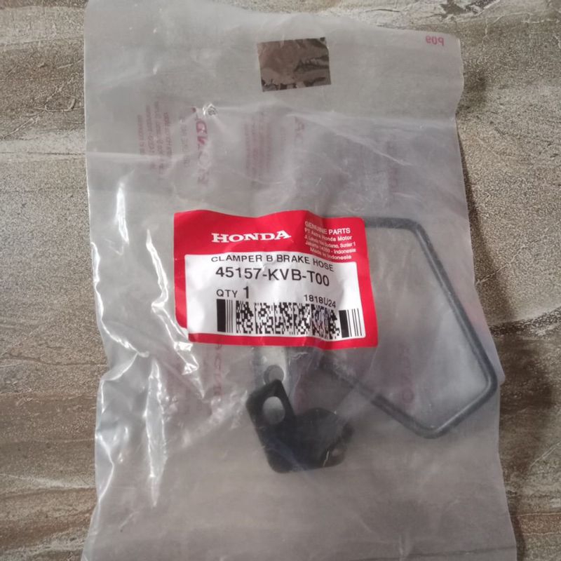 AHM 45157-KVB-T00 Klem selang rem depan BeatFi,ScoopyLama/Fi,Vario110,Genio,BeatK1A,ScoopyK2F