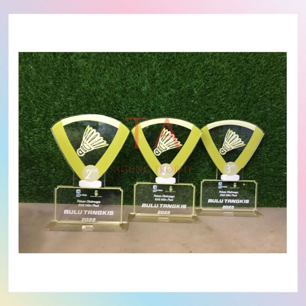 Piala Bulutangiks Piala Badminton Akrilik Custom