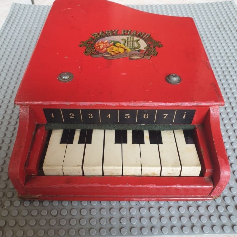 baby piano kayu pl vintage