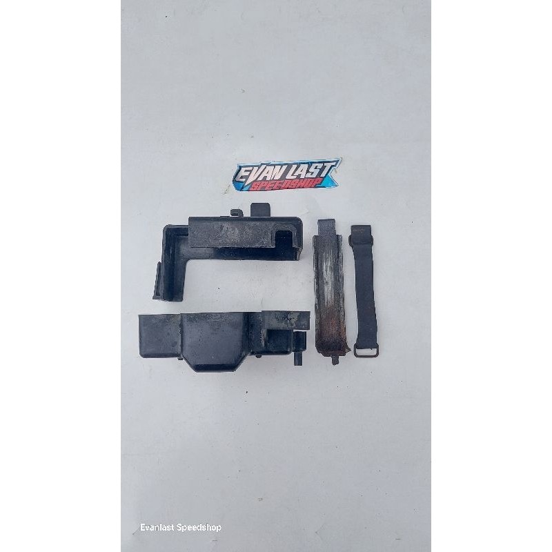 dudukan bok aki ninja r ss