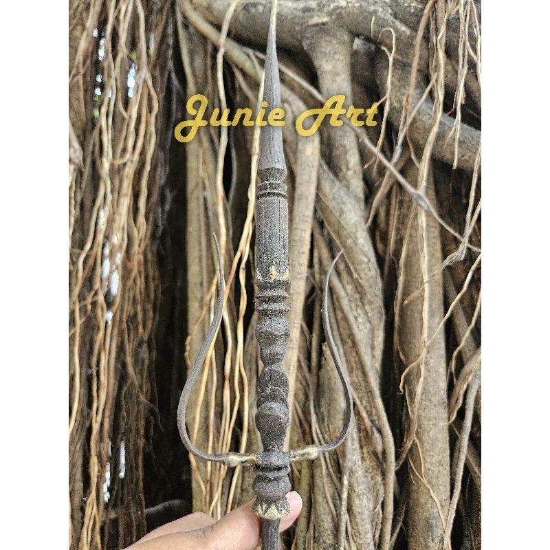 TOMBAK TRISULA SONGSONG AGUNG UMYANG PANDITO