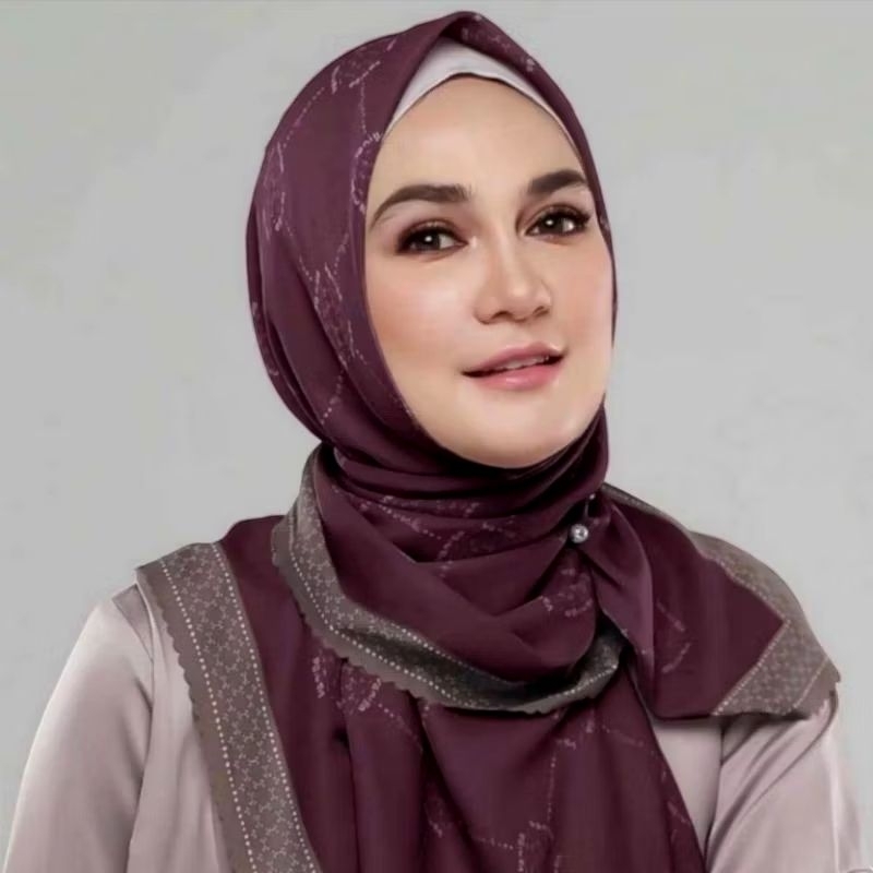 HIJAB MOTIF SEGI EMPAT VOAL PREMIUM/KERUDUNG LUNA  SERIES