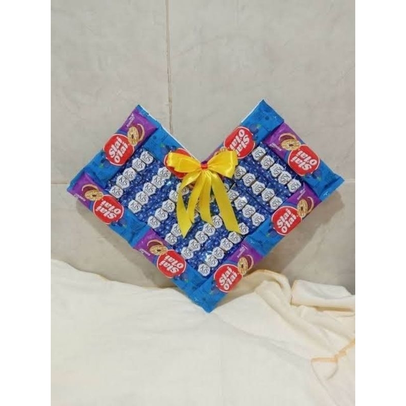 

gift hampers kado valentine wisuda slai olai