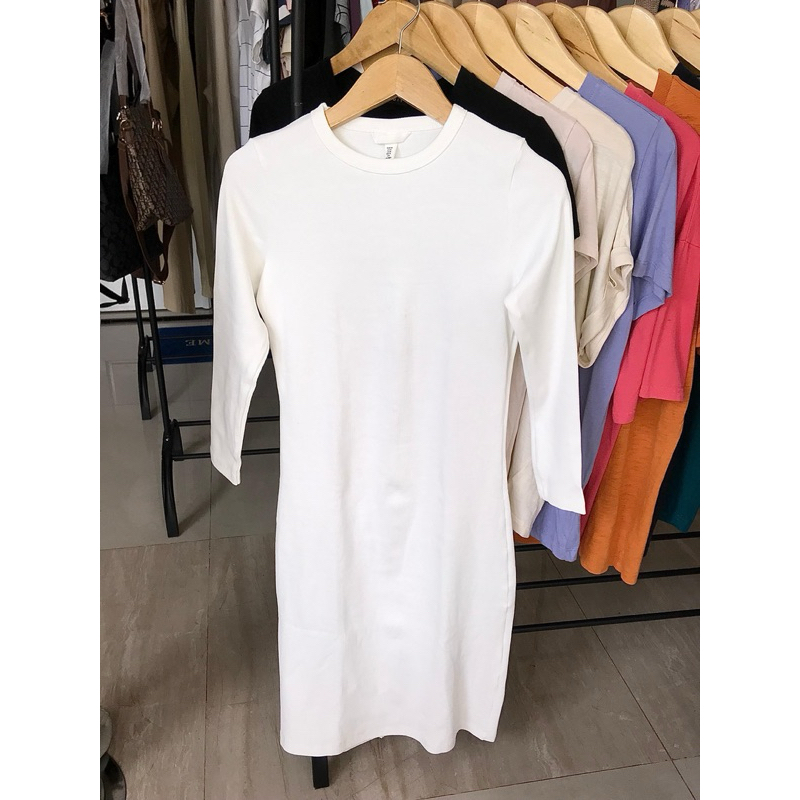 Dres H&M|dres wanita kekinian|fashion kekinian|kaos lengan panjang putih wanita|baju wanita
