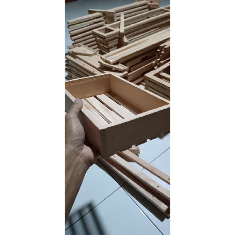 kotak kayu wadah serbaguna