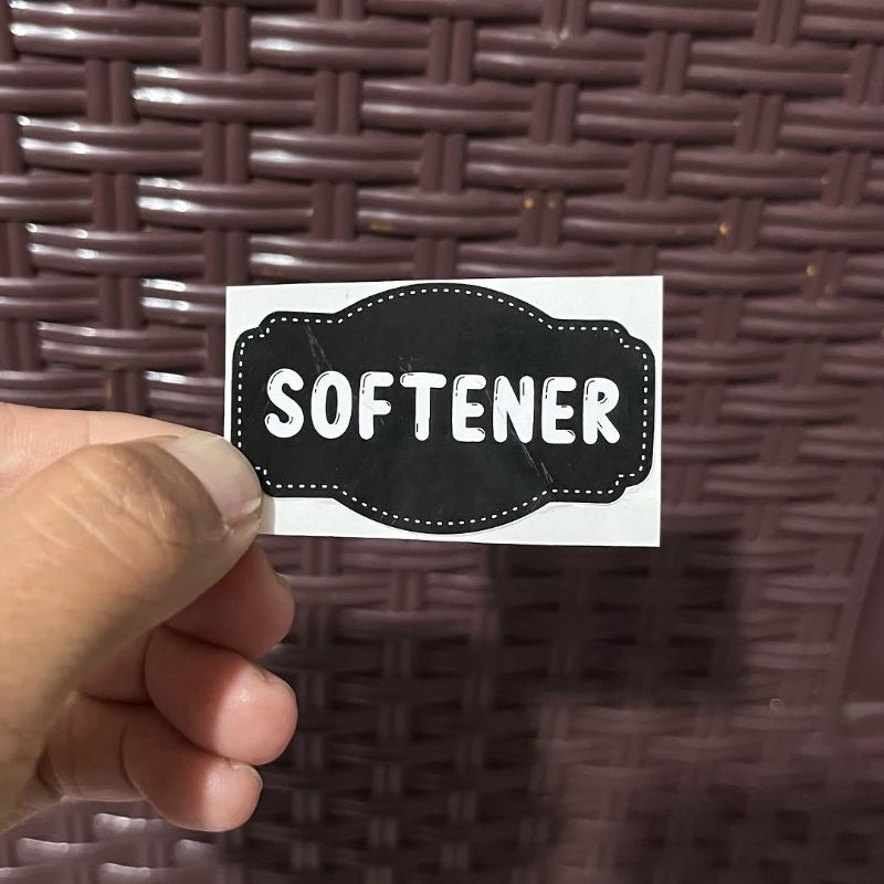 

Stiker Softener Size 5x3cm Background Hitam