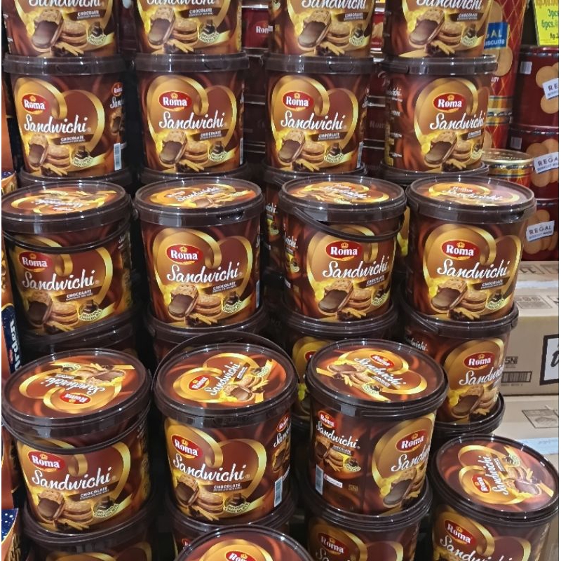 

Roma Sandwichi Kue Cokelat kemasan timba