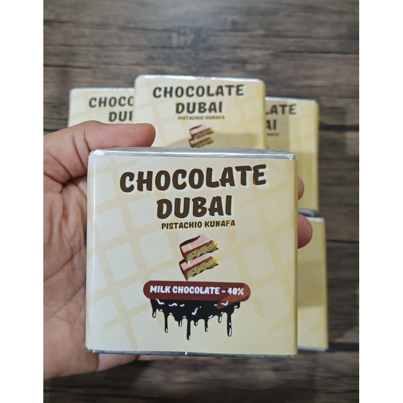 

Coklat Dubai Pistachio Kunafa With 40% Milk Chocolate