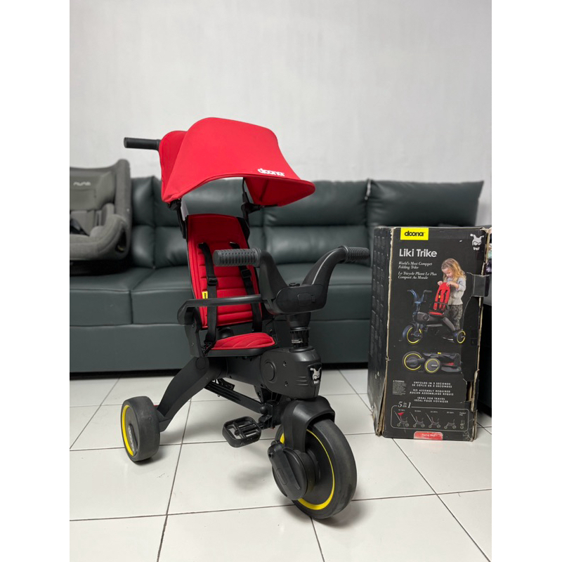Doona Liki Trike S1 red flame sepeda roda tiga anak bayi lipat travelling