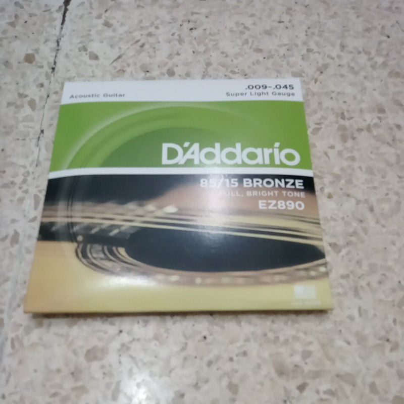senar gitar D'Addario