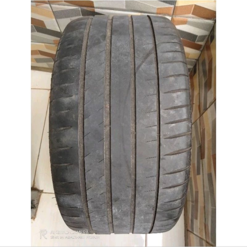 Ban Mobil Copotan Ring 19 Ukuran 275/30 R19 Merek Michelin Pilot Tubles