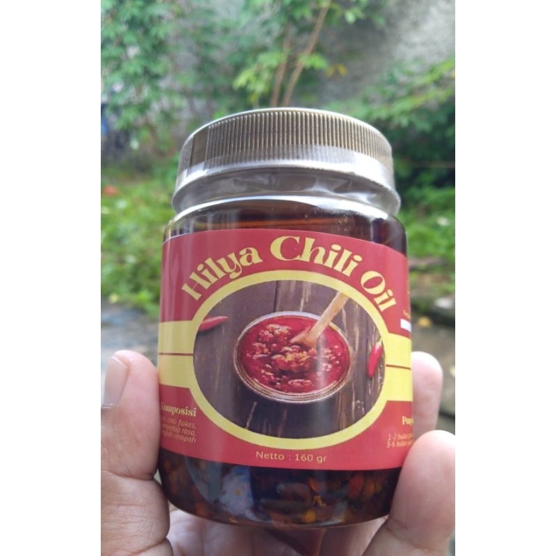 

ChilliOil Hilya Chili Oil kemasan 200 ml netto 160 gr