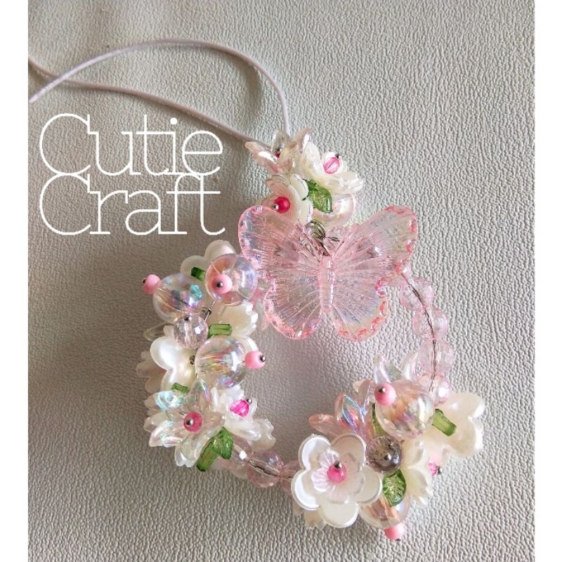 -P01- Gantungan premium manik ceko pink bunga putih by cutie craft untuk spion depan mobil/bag charm