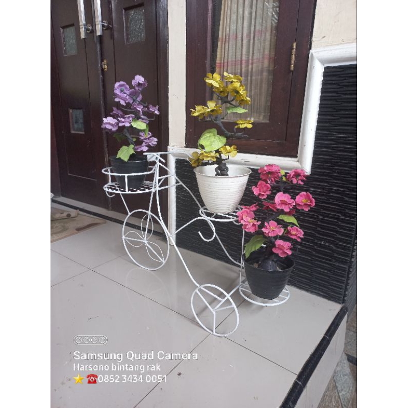 rak pot bunga model sepeda