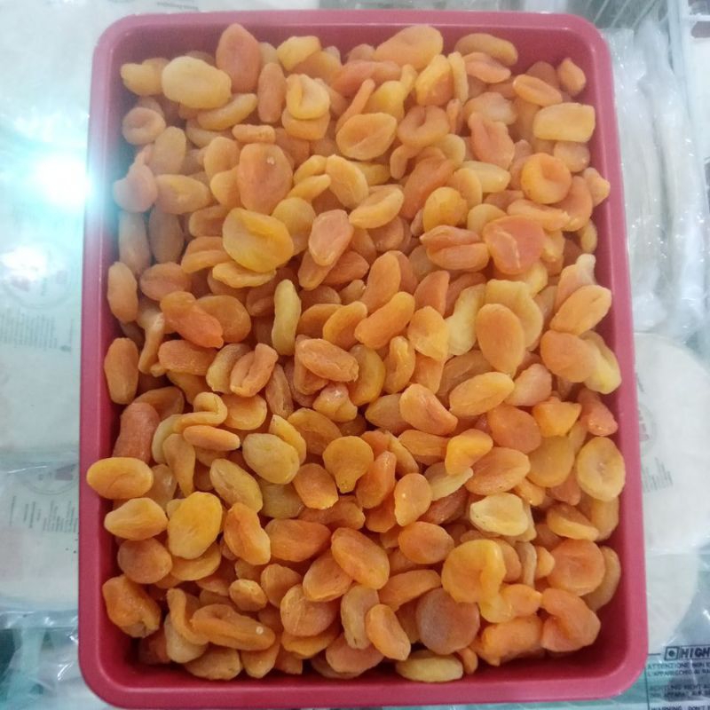 

Buah Apricot Utuh 1 kg