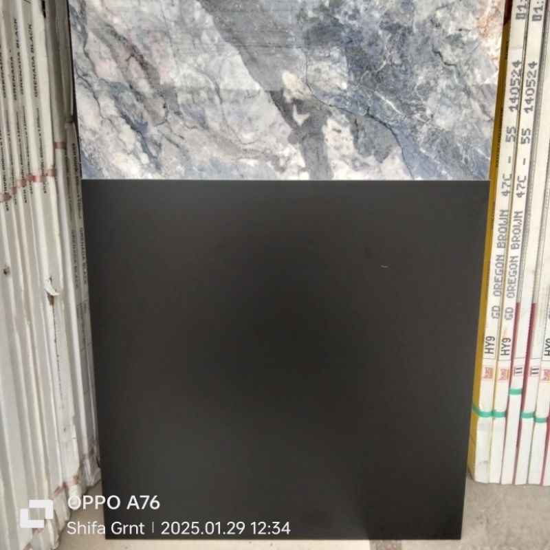 Granit lantai 60x60. Bravo Black Matt/Infiniti