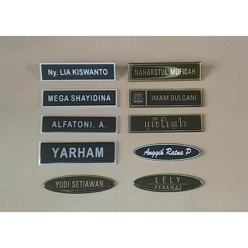 

Name Tag Akrilik Custom 2x8cm - Grafir Laser, Pilihan Peniti / Magnet