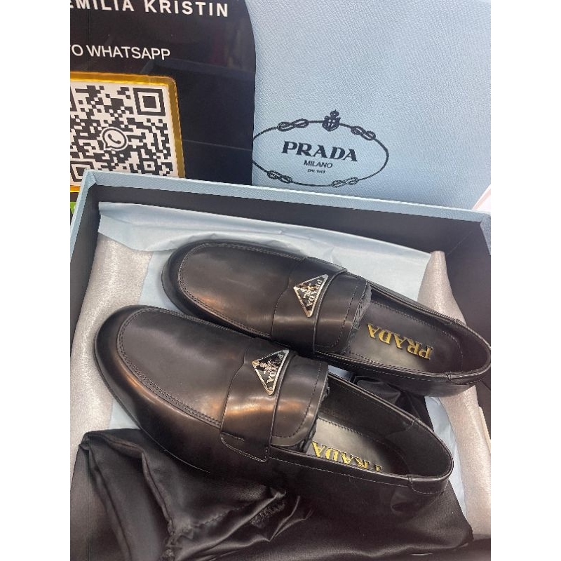 Brushed Leather Loafers Black