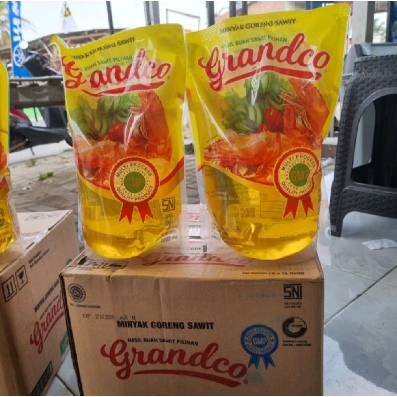 

minyak goreng grandco pouch 2 liter