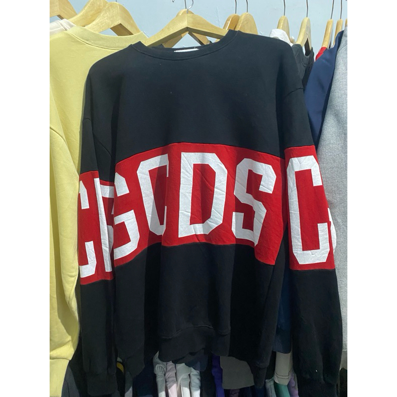Crewneck GCDS Hitam