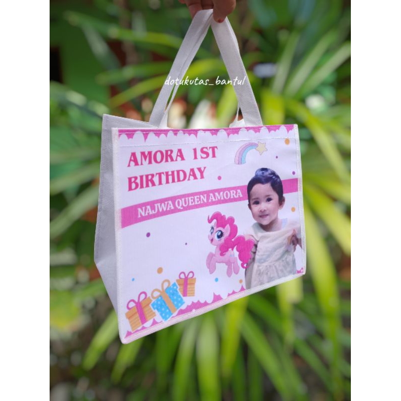 

Goodiebag ulangtahun/Tas soeuvenir ulangtahun/Tas ulang tahun custom