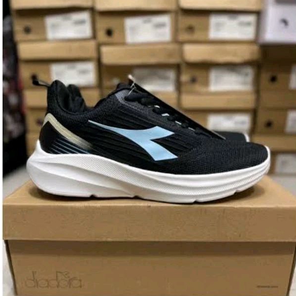 Diadora new original women black