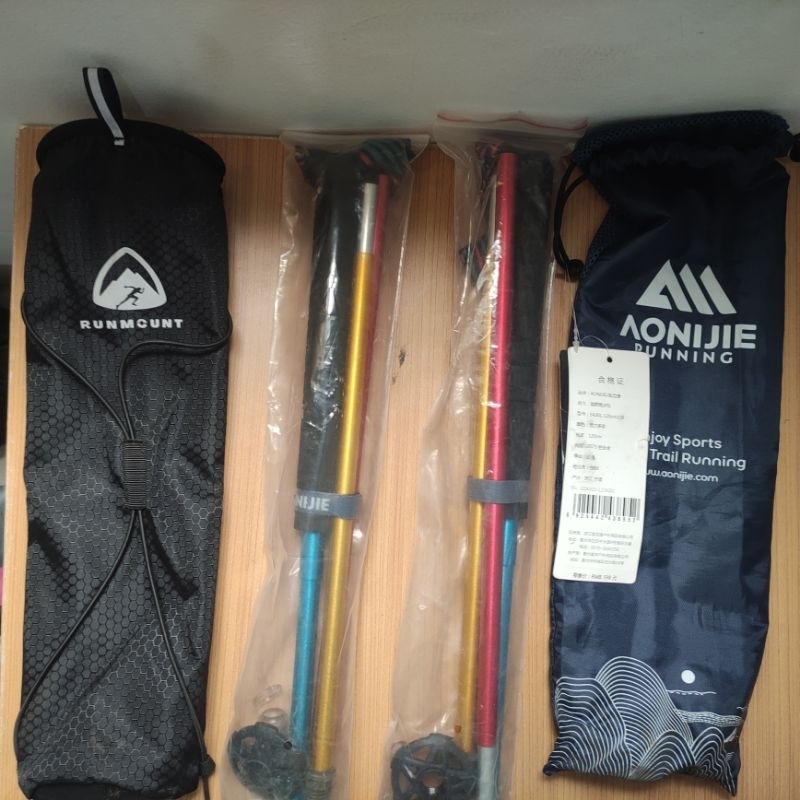 tracking pole aonijie 2 pcs + quiver runmount