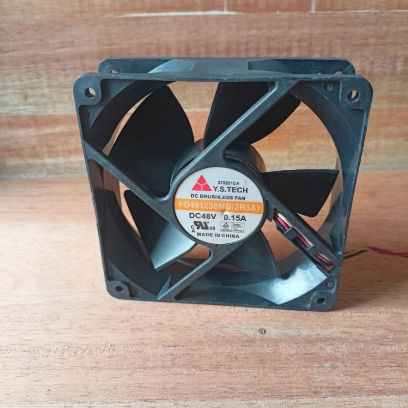 fan dc brushless Y.S. TECH 48V 0.15A UK.12cm