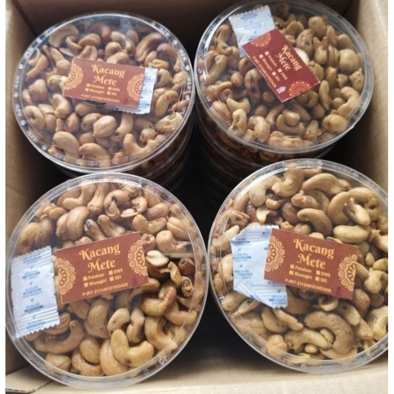 

Mete Sulawesi Utuh Goreng Kemasan Toples