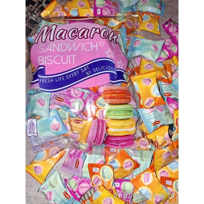 

MACARON Sandwich Biscuit