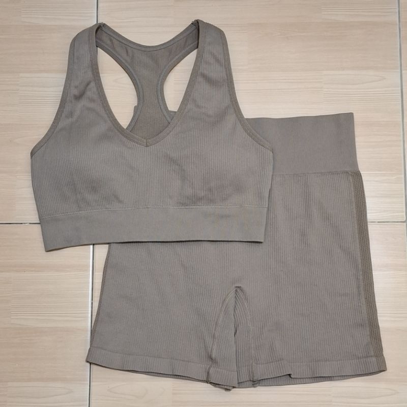 [Preloved] Sport Bra Set Yoga/Pilates