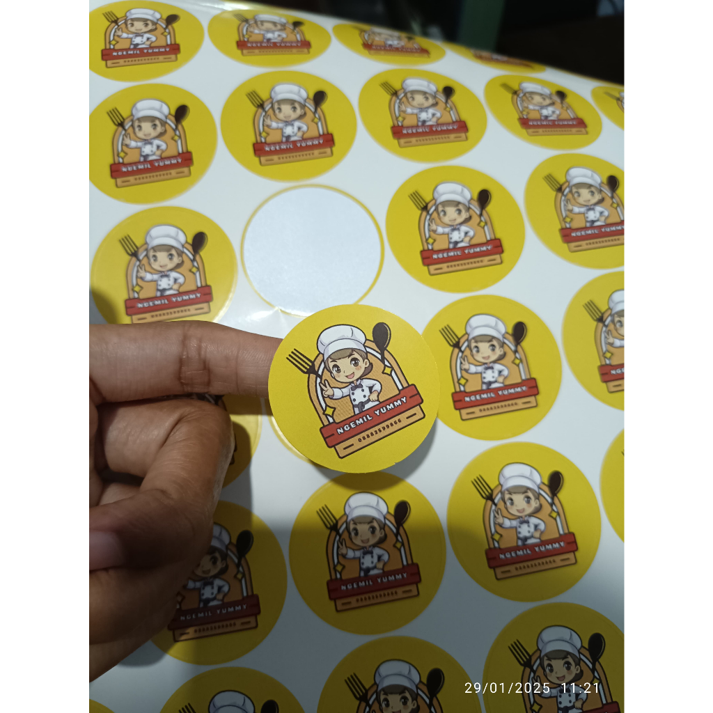 

Cetak Stiker Cromo Cutting A3+ Kiss Cut + Custom pola bebas