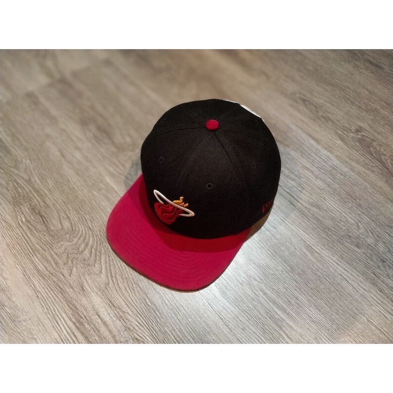 Snapback New Era 9Fifty x Miami Heat