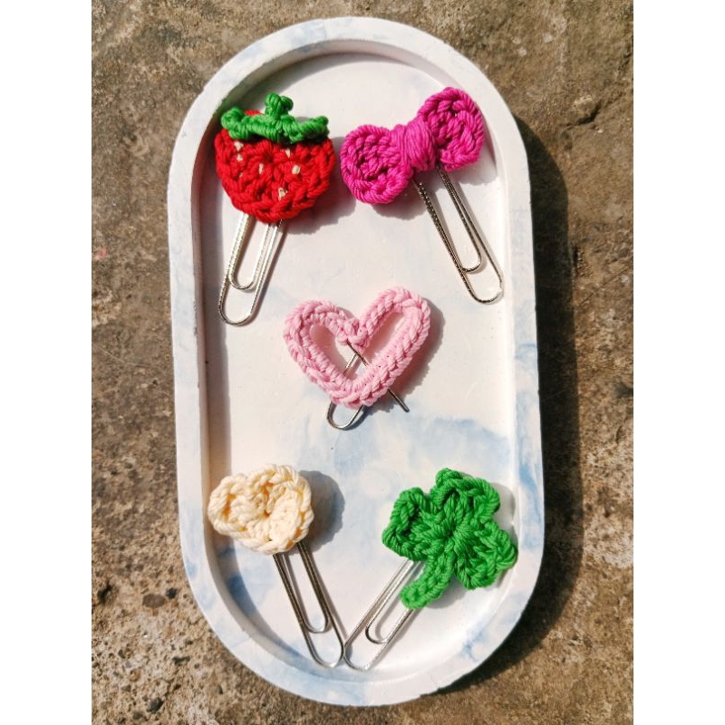 

aneka paper clip crochet klip penanda buku bookmark rajut
