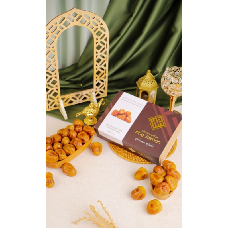 

Kurma King Salman Kualitas Premium Favorit Kerajaan Arab Saudi