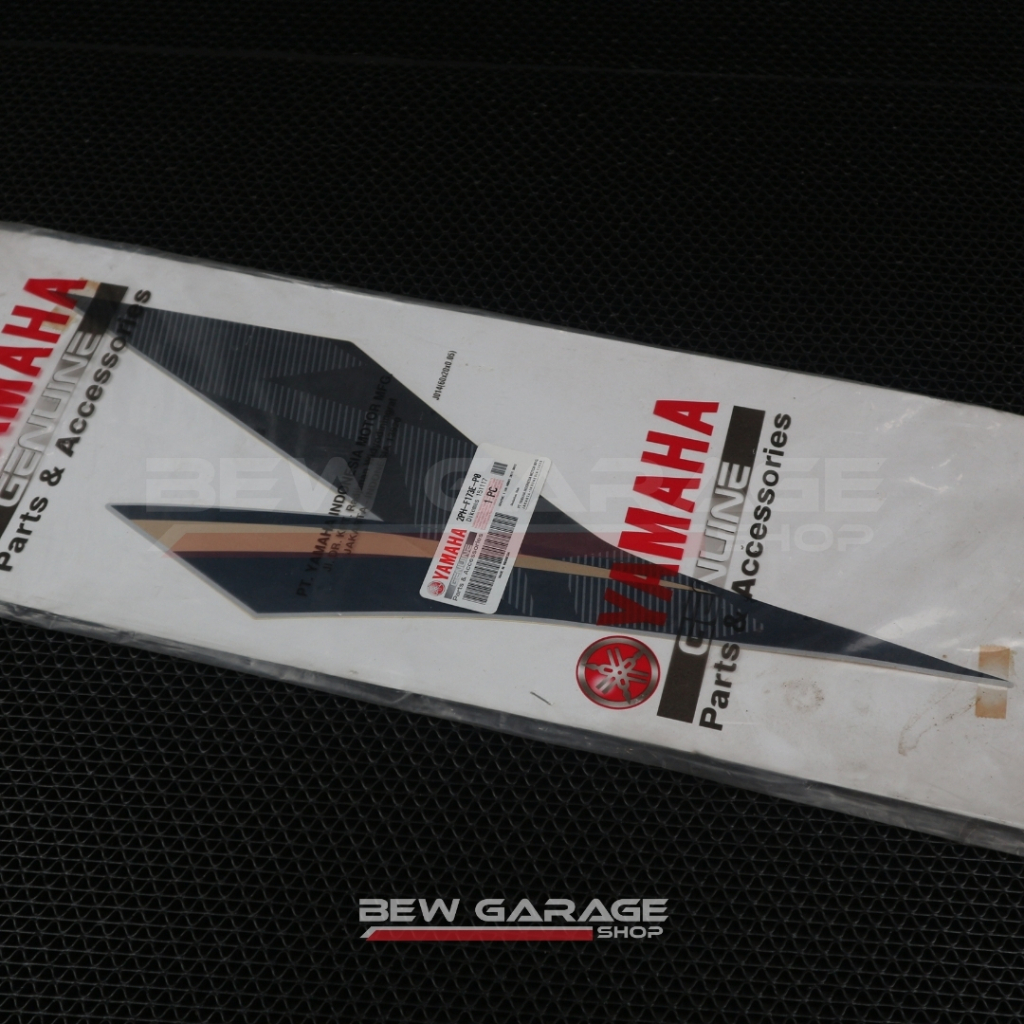 2PH-F173E-P0 STRIPING STICKER MIO M3 CW ORIGINAL YGP