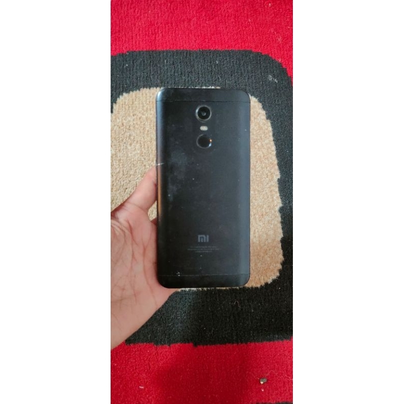 redmi 5 plus 3/32 second/bekas