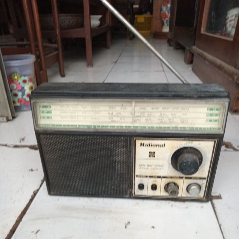 radio antik  jadul/ lawas , merek National